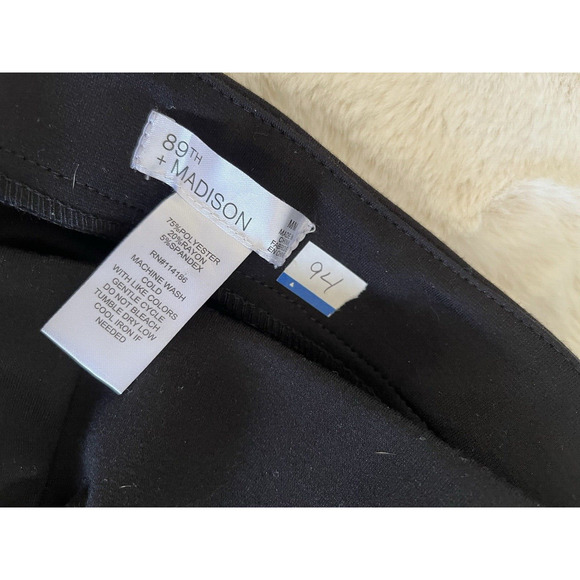 89th and Madison Women's Dress Pants Black button accent Trousers size medium - Picture 2 of 6